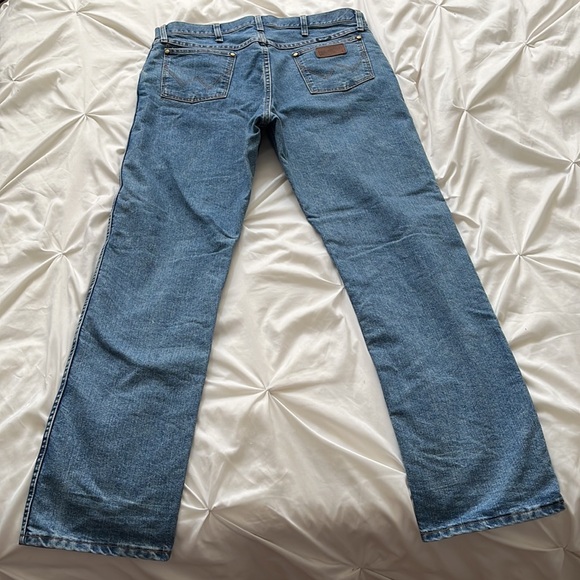 Wrangler Regular fit Blue Jeans - Picture 6 of 10